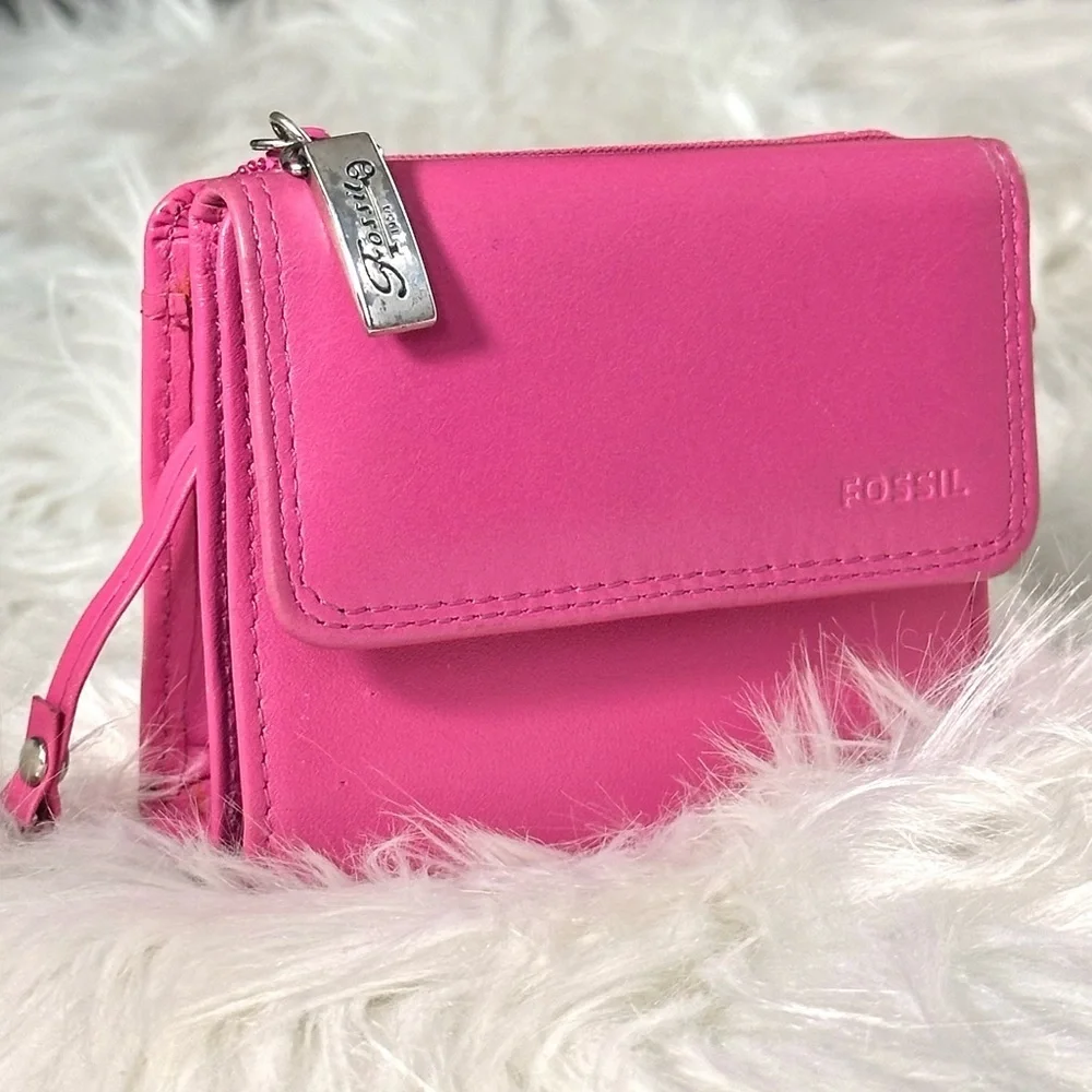 FOSSIL Genuine Leather Mini Bifold Silver Snap Wallet in Fuchsia - Vintage; EUC